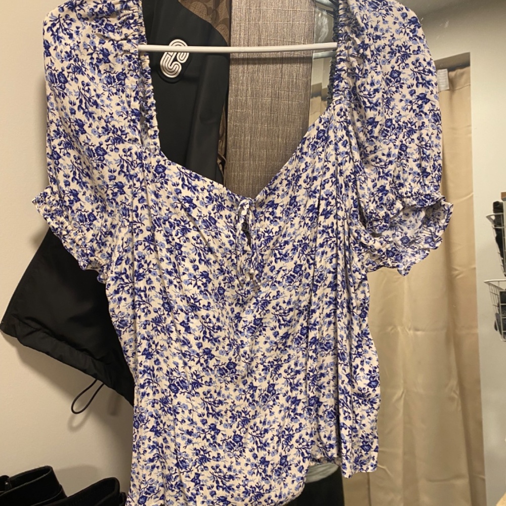 Flower blouse H&M - Picture 3 of 3